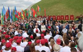 241248,07 Лукашенко принял участие в торжественном мероприятии на Кургане Славы_result